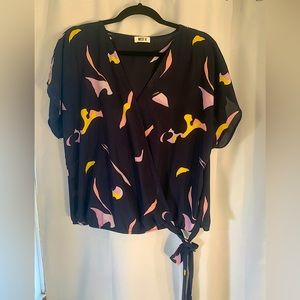 West K - Geometric Spring Tie Top